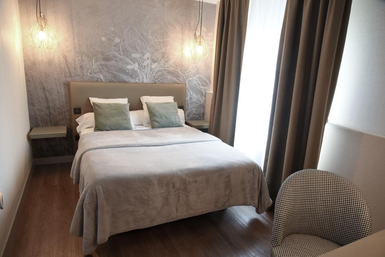 Auberge La Renaissance Asnieres-sur-Oise ภายนอก รูปภาพ